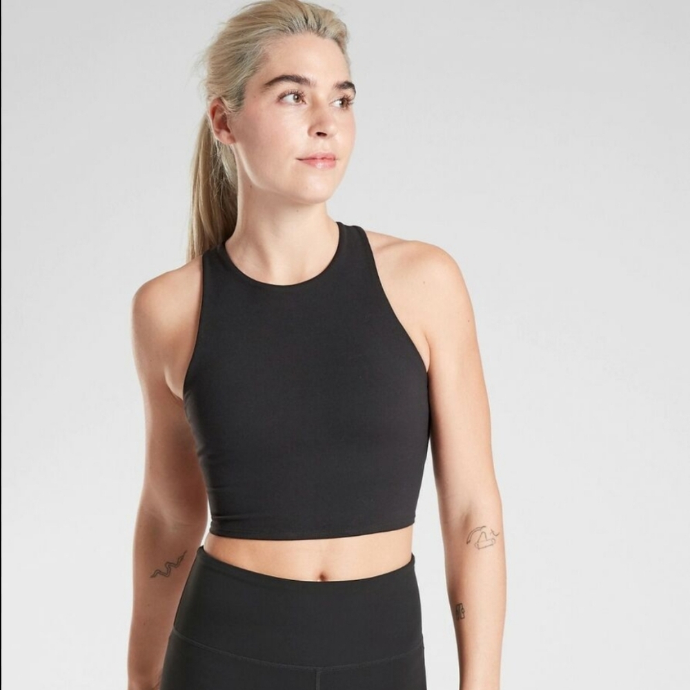 Athleta Conscious Twist Crop in Powervita A-C